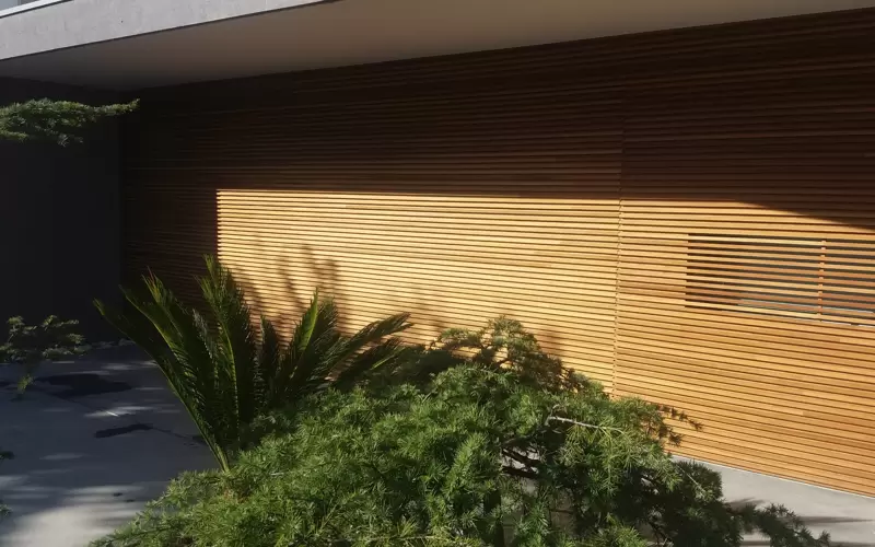 portao seccionado castanho 3.png